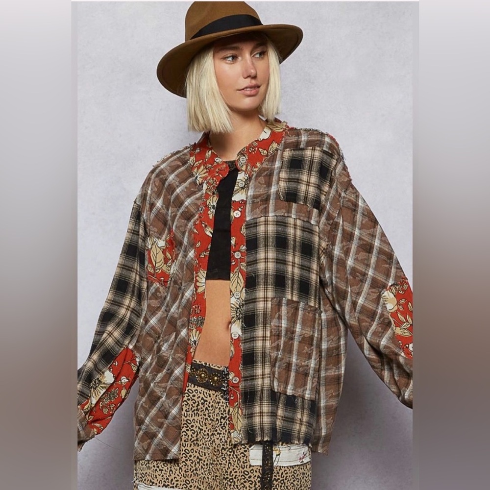 POL Mixed Plaid & Floral Patchwork button up flannel in Brown/Orange size L